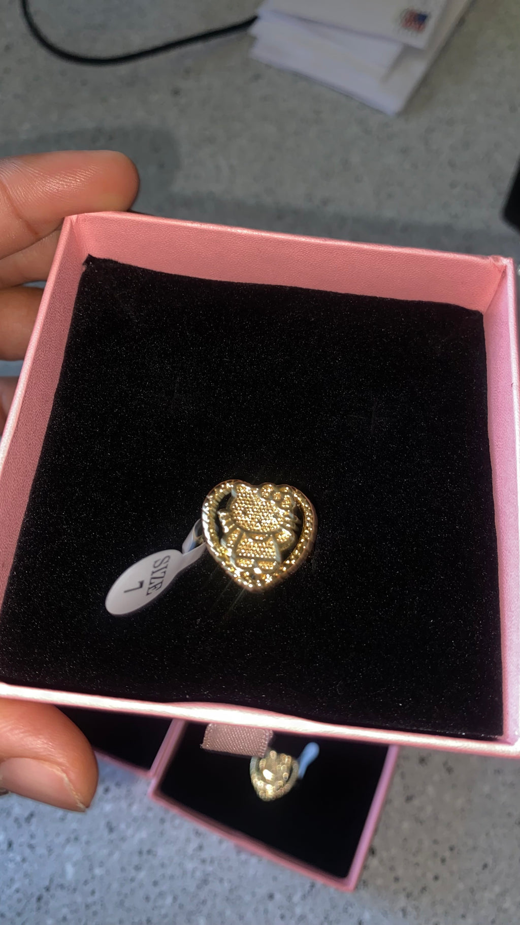 HK Ring