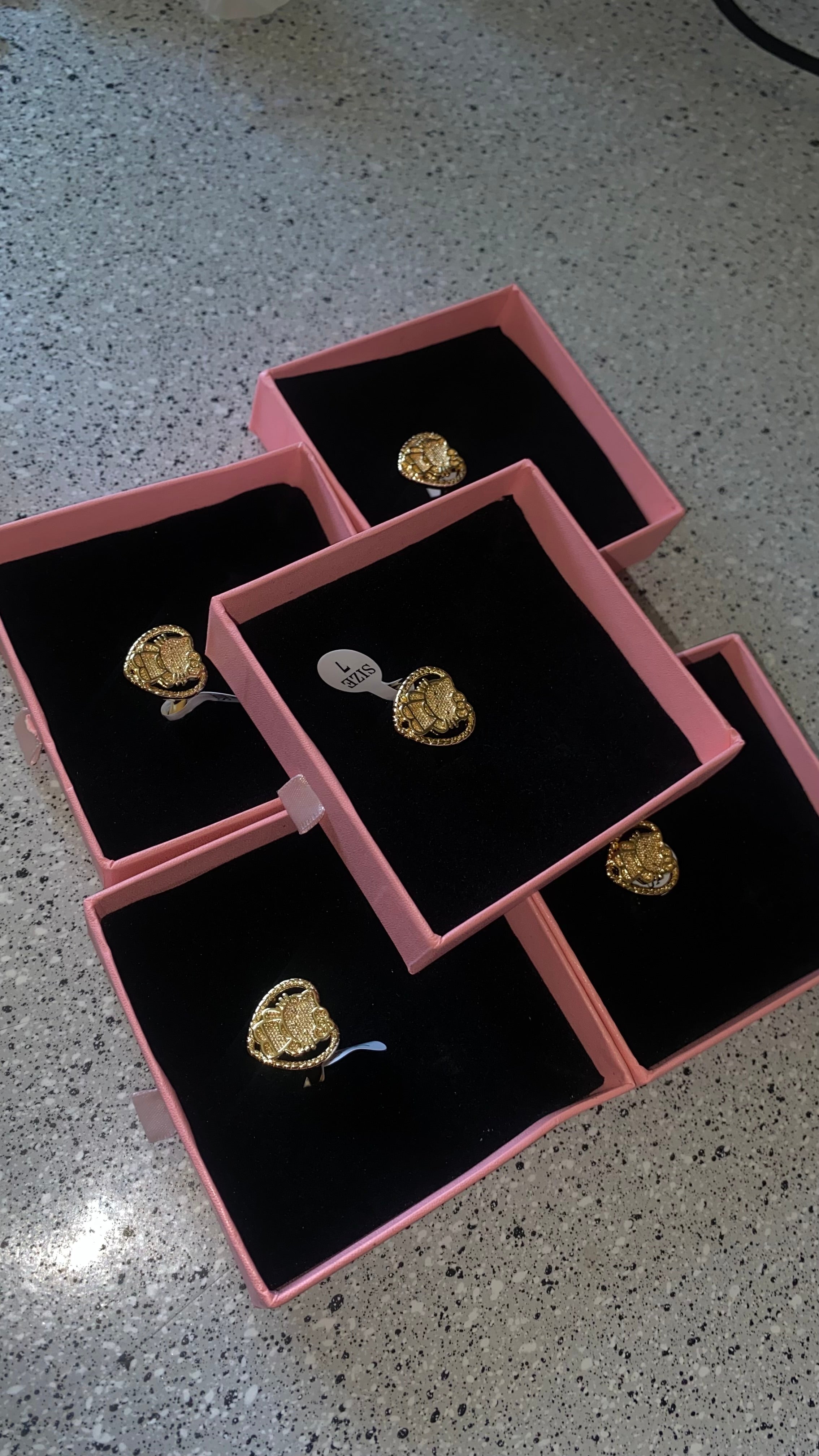 HK Ring